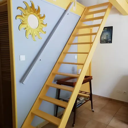 La Des Pins Poët-laval Appartement *